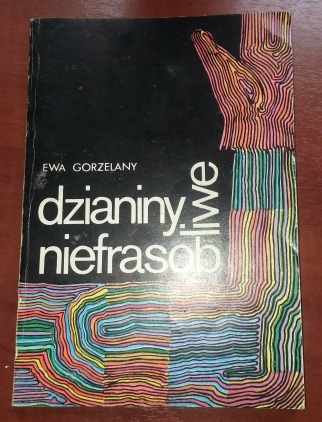 książka "dzianiny niefrasobliwe" wyd 1981