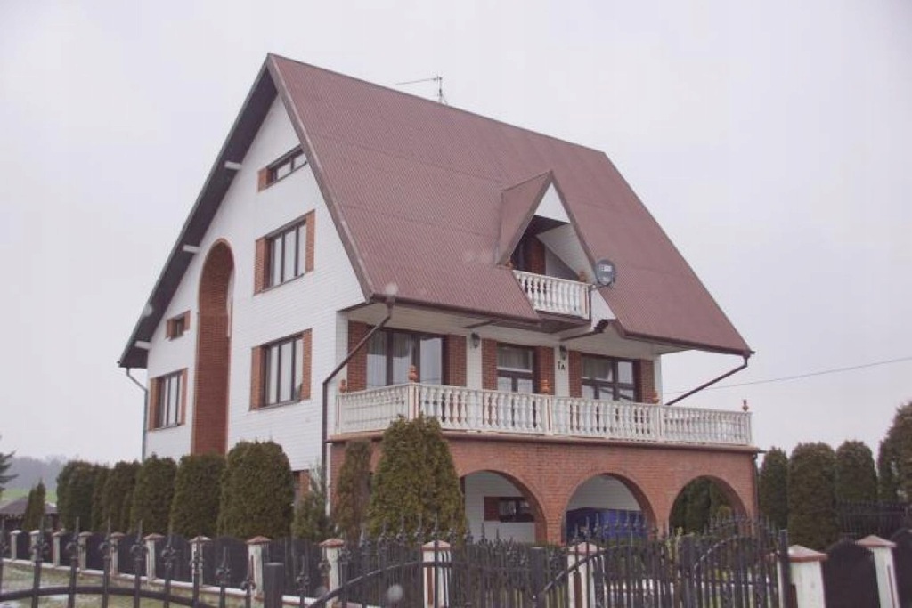 Dom, Wola Zambrzycka, Zambrów (gm.), 280 m²