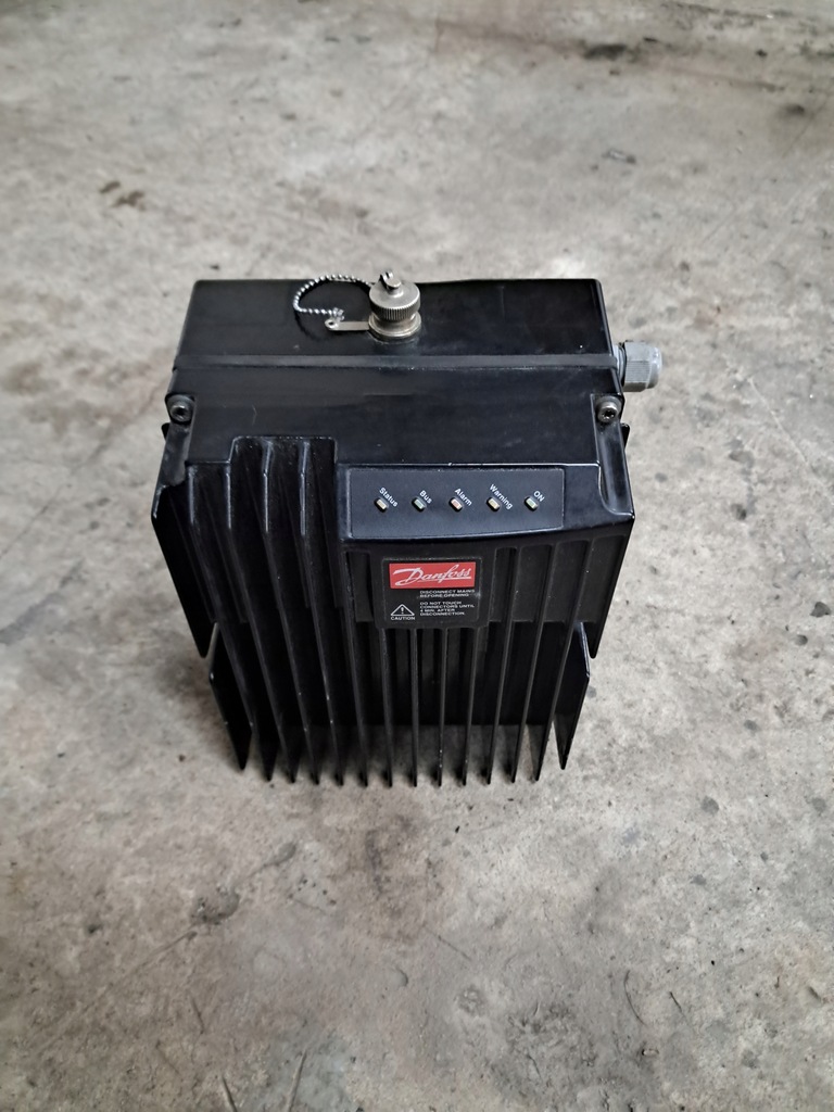 Danfoss FCD 311 Falownik 2 Kw