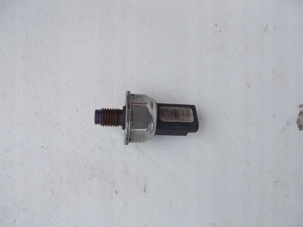 CZUJNIK CIŚNIENIA PALIWA listwy MONDEO MK3 2.0TDCI