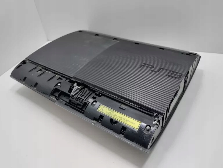 KONSOLA PLAYSTATION 3 SUPER SLIM 60GB OPIS