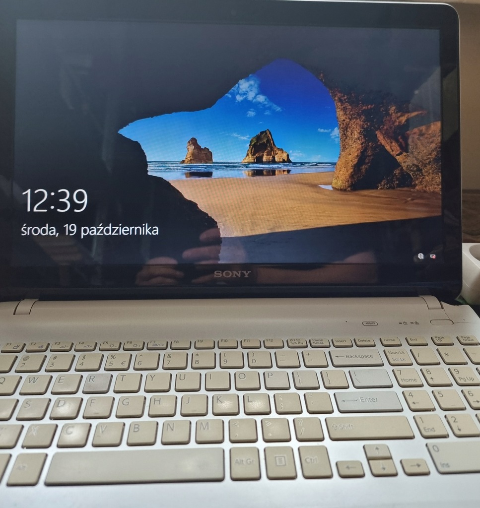 Laptop Sony Vaio SVF1521K1EW uszkodzony