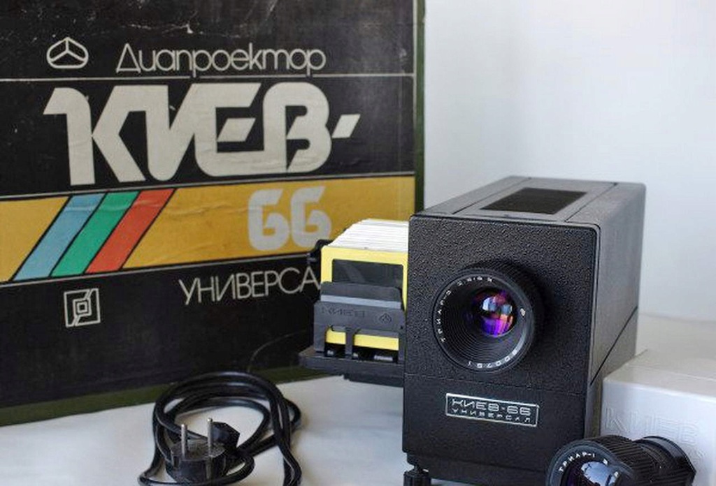 Kiev 66 Universal - rzutnik 6x6 obiektywy, akc.