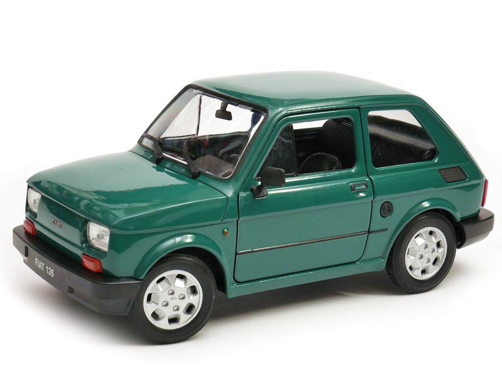 Fiat 126p maluch maluszek kaszlak PRL 121 zielony