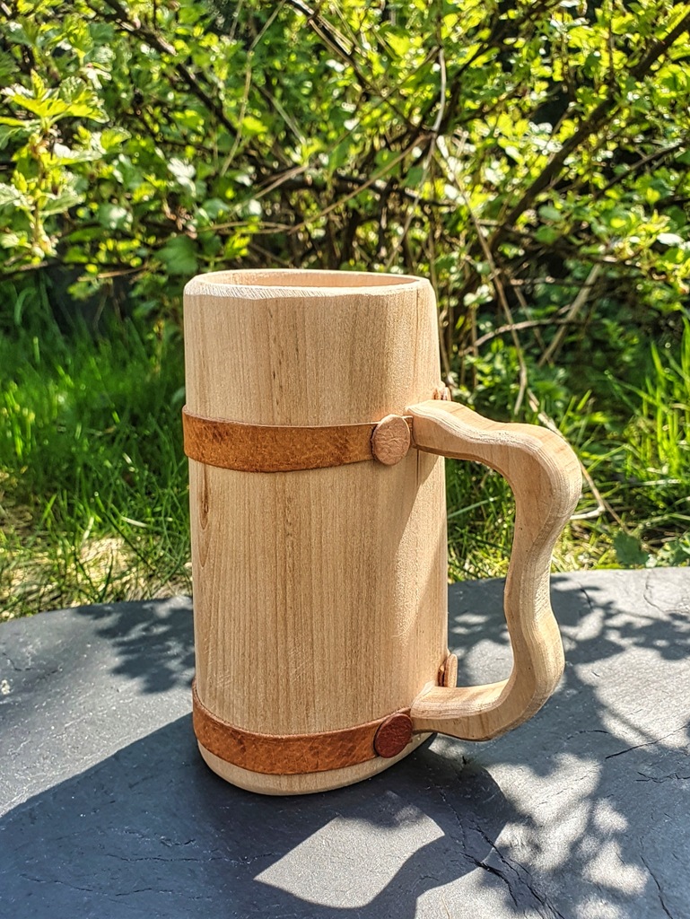 Kufel z drewna lipowego, LARP