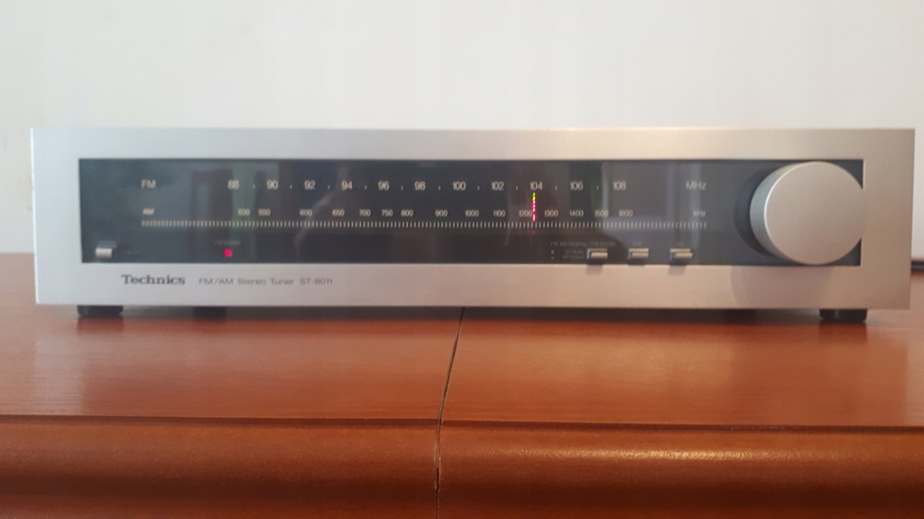Technics T8011 Tuner Radio Analogowe