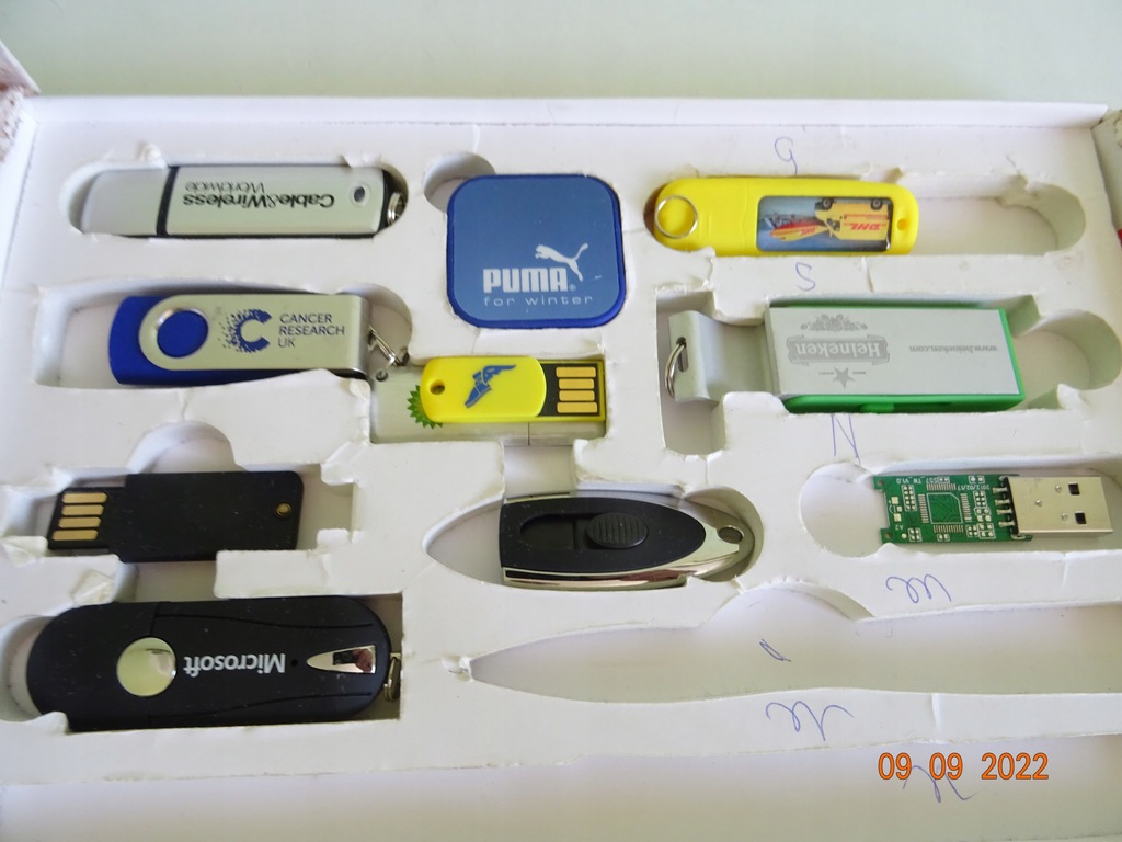 kolekcja kart pendrive USB 16szt AIRBUS BP DHL