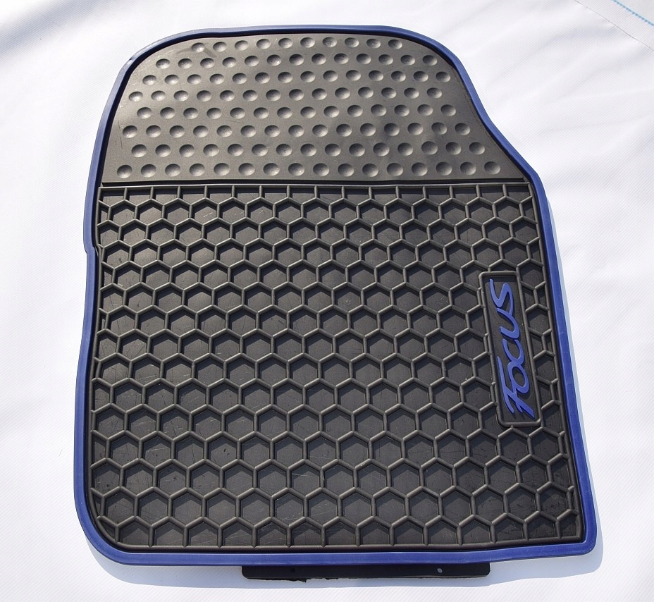 Dywaniki Gumowe FORD FOCUS 2, 3 MK2 MK3,ST RS LOGO - 9181220055
