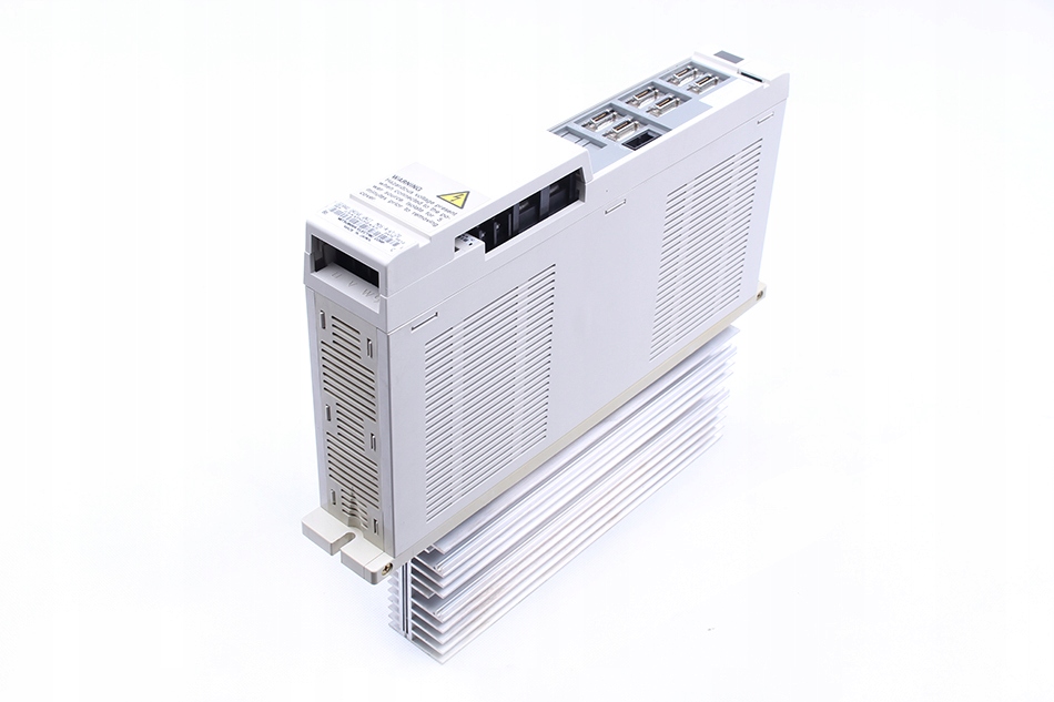 SERVO DRIVE UNIT MDS-A-V1-20 MITSHUBISHI ID2566