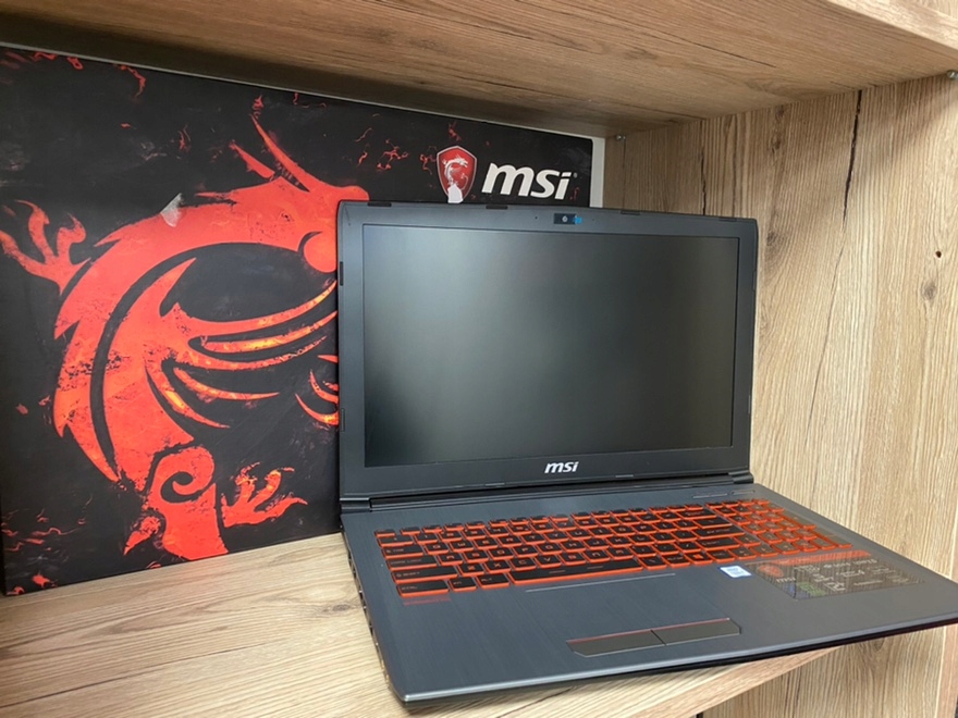 MSI GV62 7RD i7-7700HQ 8GB 1TB GTX1050-4GB WIN 10