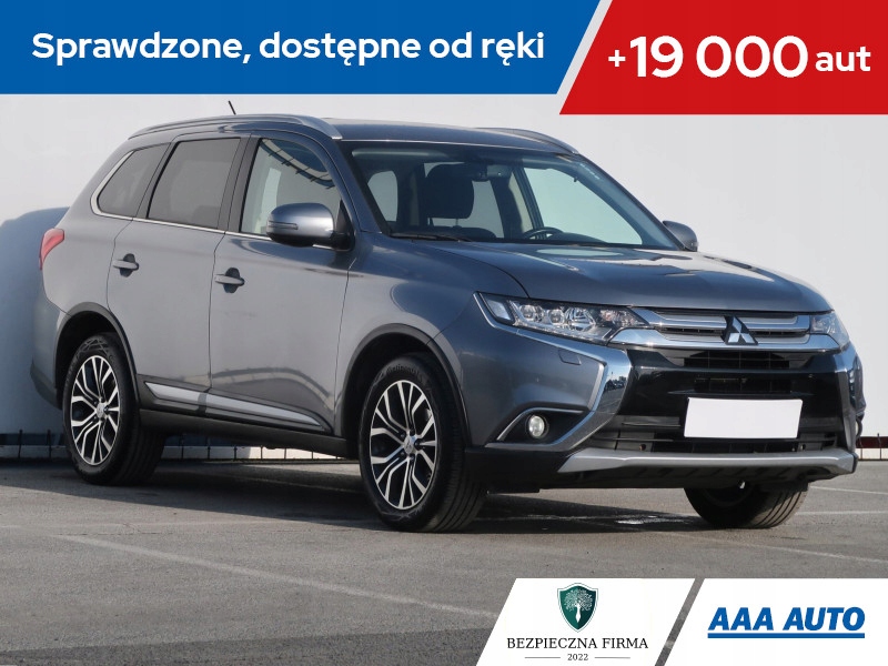 Mitsubishi Outlander 2.0, Salon Polska