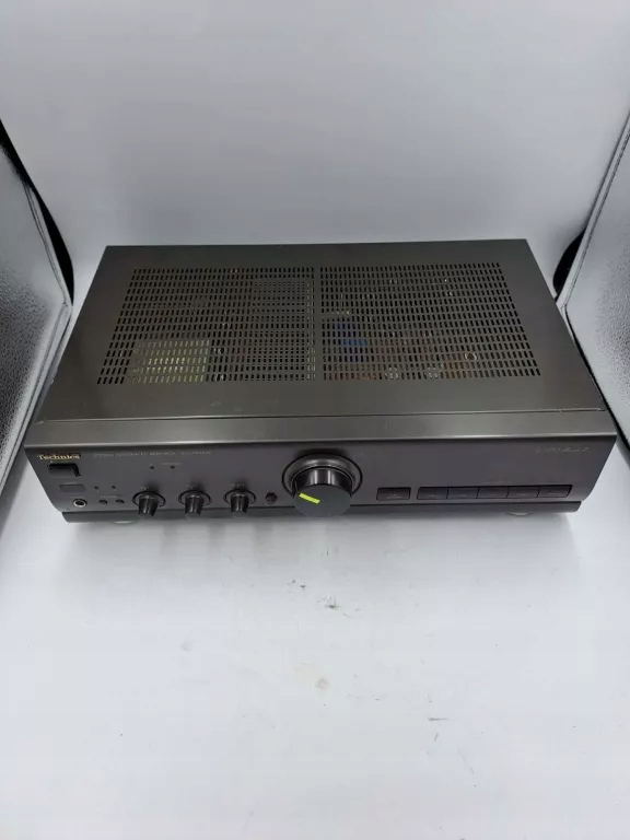 WZMACNIACZ TECHNICS SU-V500M2