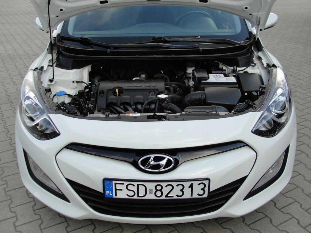 Купить HYUNDAI I30 2012 БЕНЗИН 62 000 КМ ОБСЛУЖИВАНИЕ ХРОМ: отзывы, фото, характеристики в интерне-магазине Aredi.ru