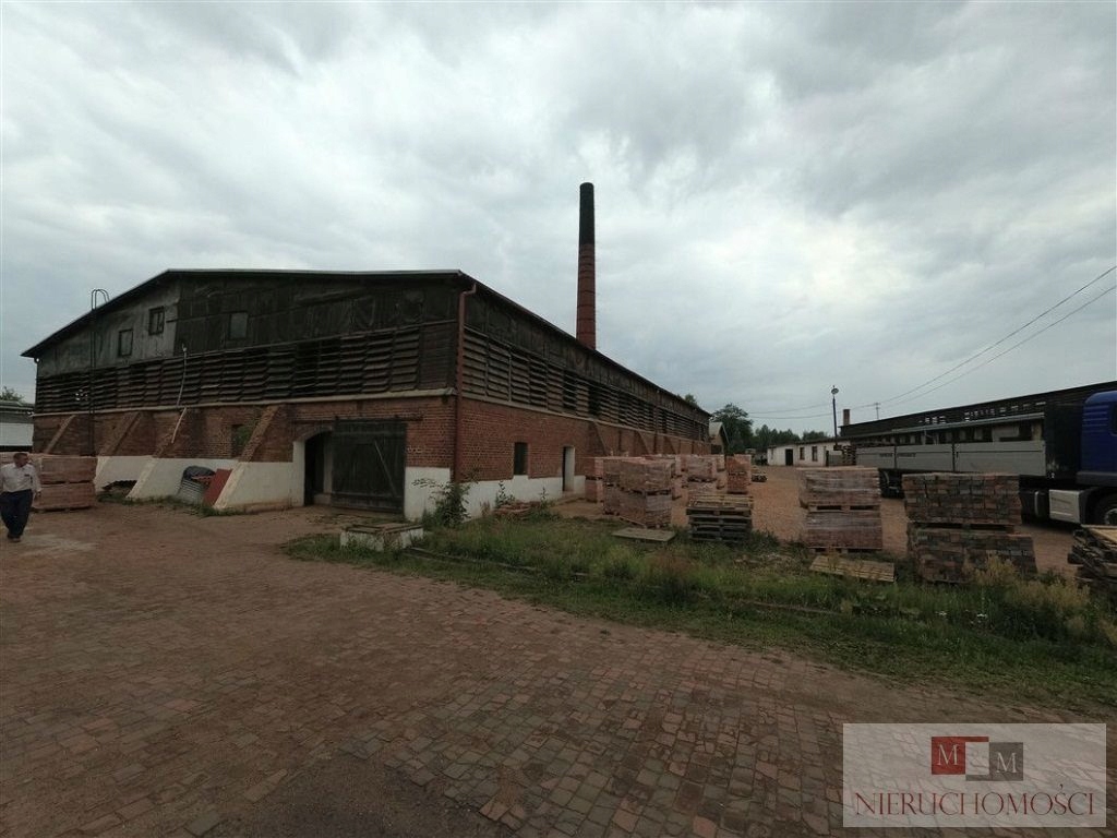 Fabryka, Świba, Kępno (gm.), 5000 m²