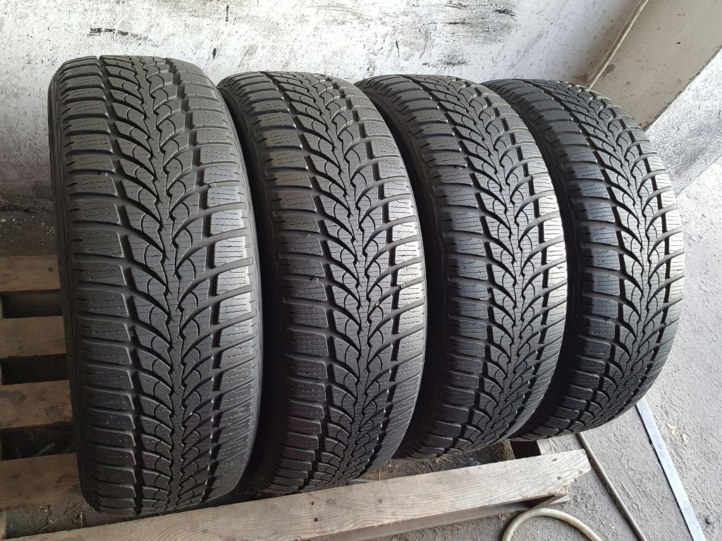 Cztery opony zimowe 205/60R16 6,8mm Dębica FrigoHP - 8413983767