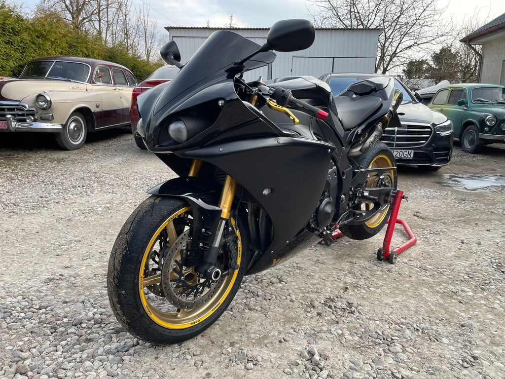 Yamaha on sale r1 n22