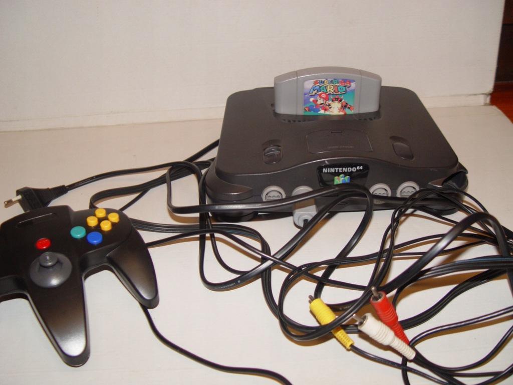 NINTENDO 64 +GRA SUPER MARIO KONSOLA