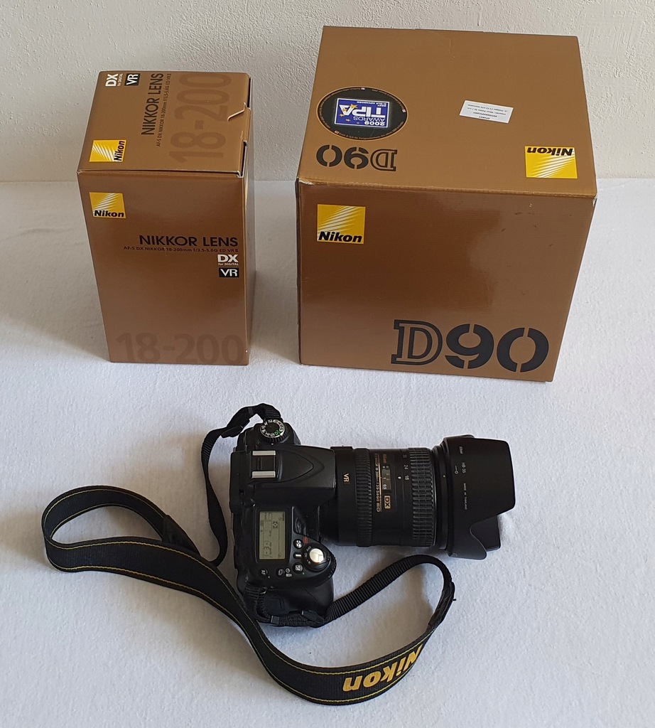 Nikon D90 15503 zdjęć + nikkor 18-200 VR II