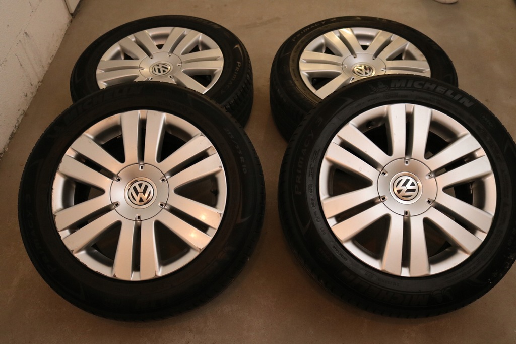 Oryginalne aluminiowe koła felgi Passat b6 16 cali