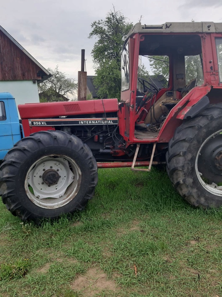 INTERNATIONAL 956XL