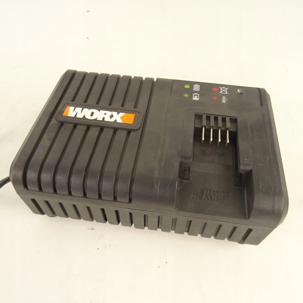 ŁADOWARKA AKUMULATORÓW WORX WA3867 14,4 - 20V - 14113960703 - oficjalne ...