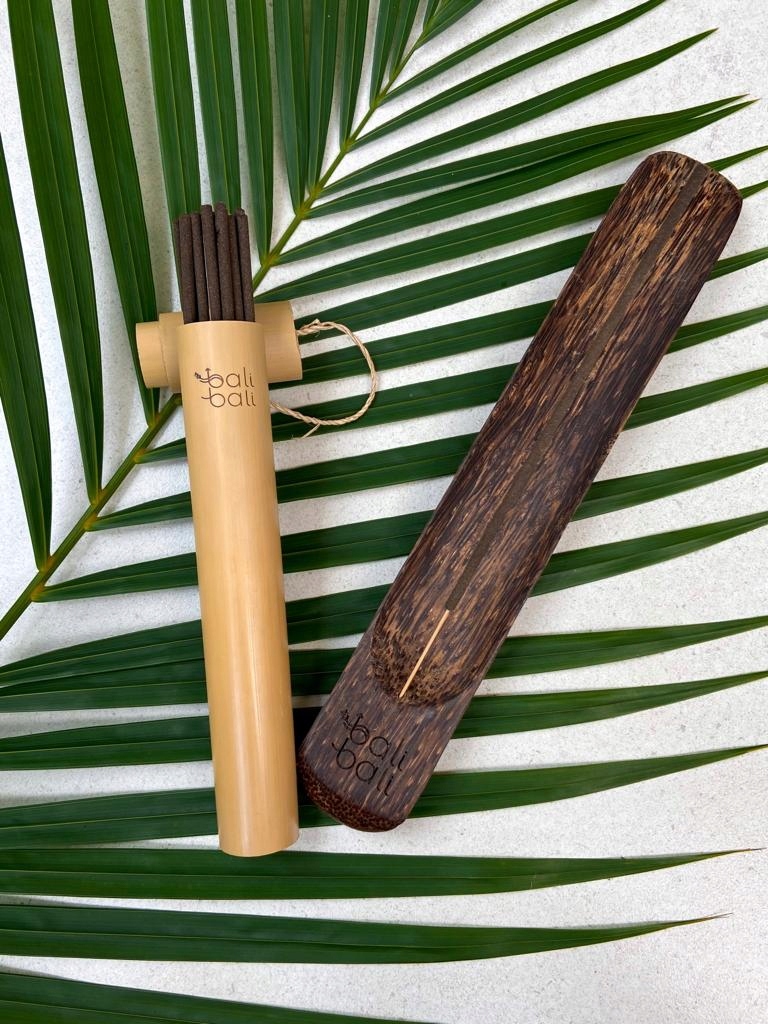 Zestaw Kadzidełek Naturalnych 20szt + Podstawka z Kokosa z Bali COCO