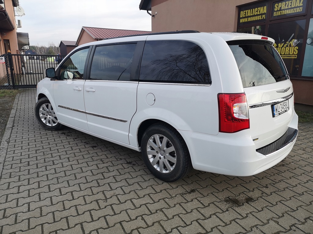 Chrysler Town&Country II stan idealny 8912299553