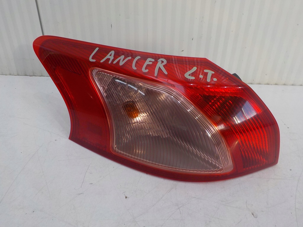 Mitsubishi Lancer Sportback Lampa Lewy Tył Błotnik - 7619681781 - Oficjalne Archiwum Allegro