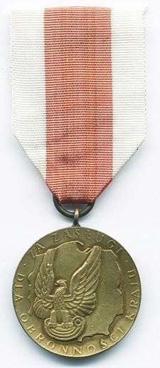 Medal brązowy Za Zasługi dla Obronności Kraju