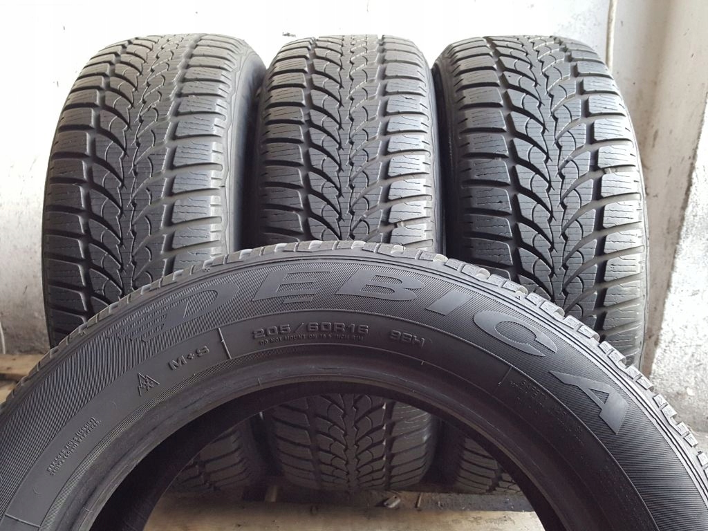Cztery opony zimowe 205/60R16 6,8mm Dębica FrigoHP - 8413983767