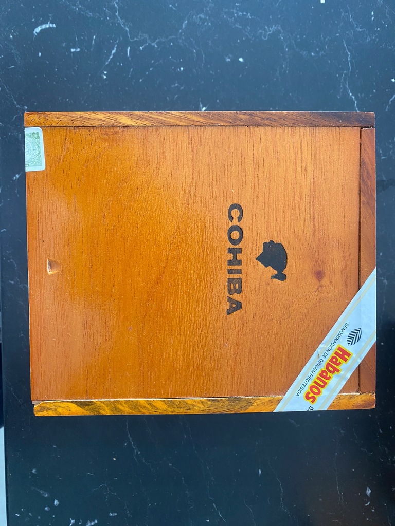 CYGARA KUBANSKIE COHIBA SIGLO VI . 25 SZTUK.
