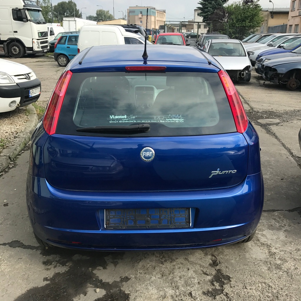 FIAT GRANDE PUNTO 2006 KLAPA TYŁ 599/A KPL 8295120293