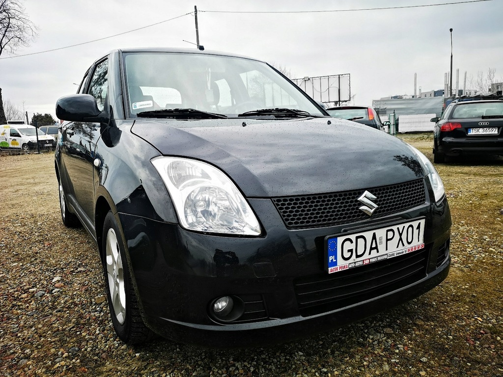 Suzuki Swift Suzuki Swift 1.3 DDiS Czarne 5 ...