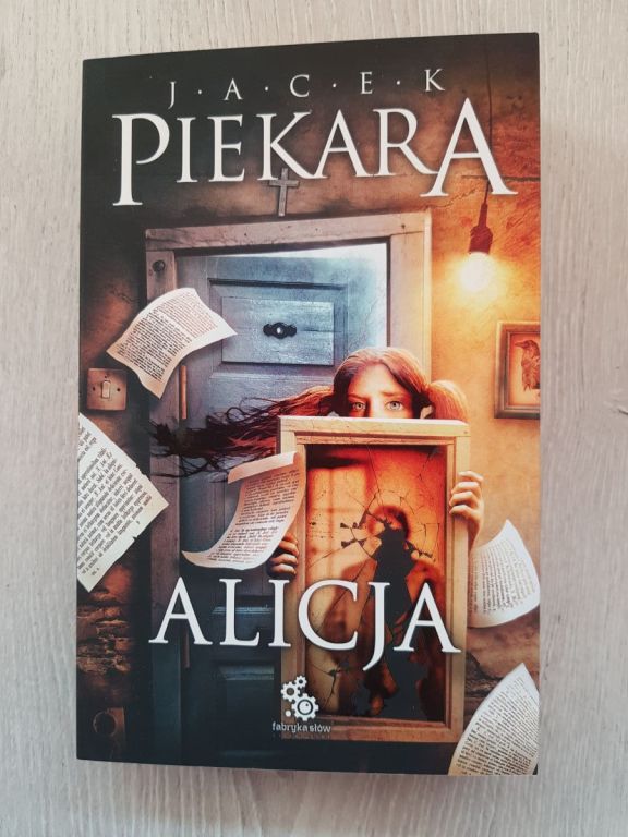 Książka Alicja - Jacek Piekara NOWA pomóż