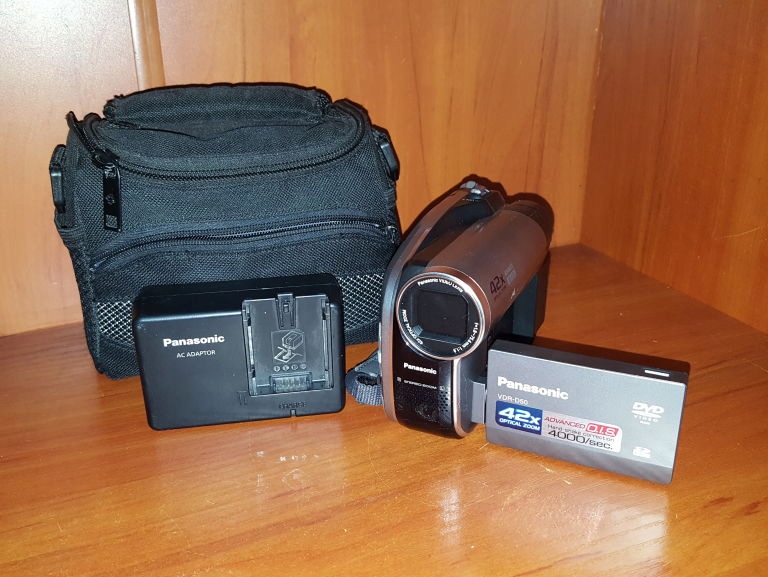 KAMERA PANASONIC VDR-D50 + ŁADOWARKA ETUI