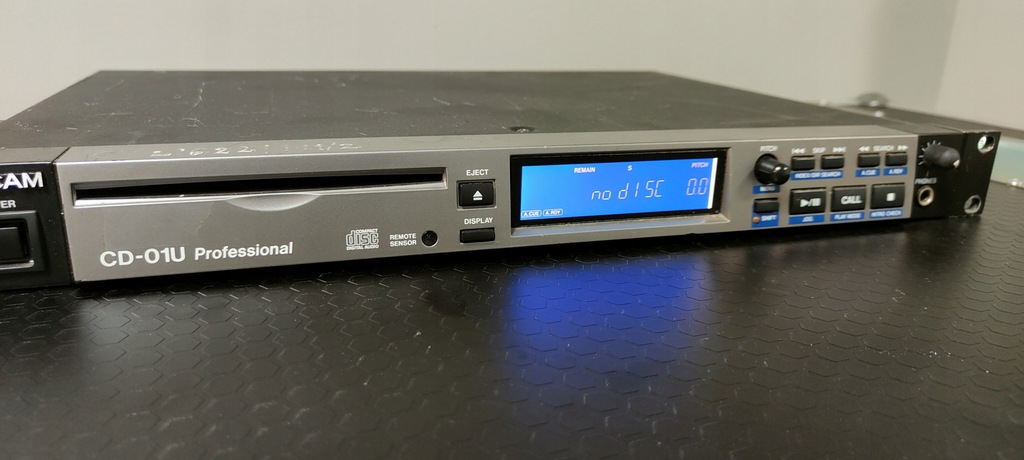 Odtwarzacz CD Tascam CD-01U Pro - 12877700223 - oficjalne archiwum Allegro