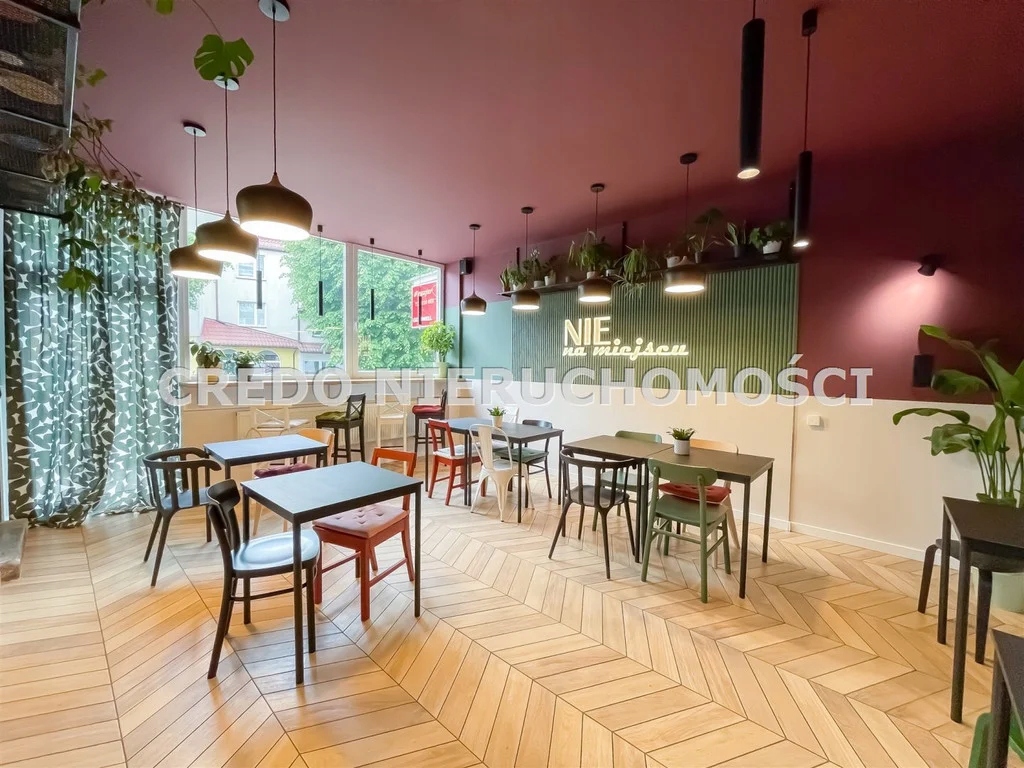 Komercyjne, Giżycko, 216 m²