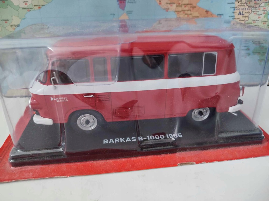 Hachette 1:24 Barkas B-1000 1965 Auta Prl NRD DDR