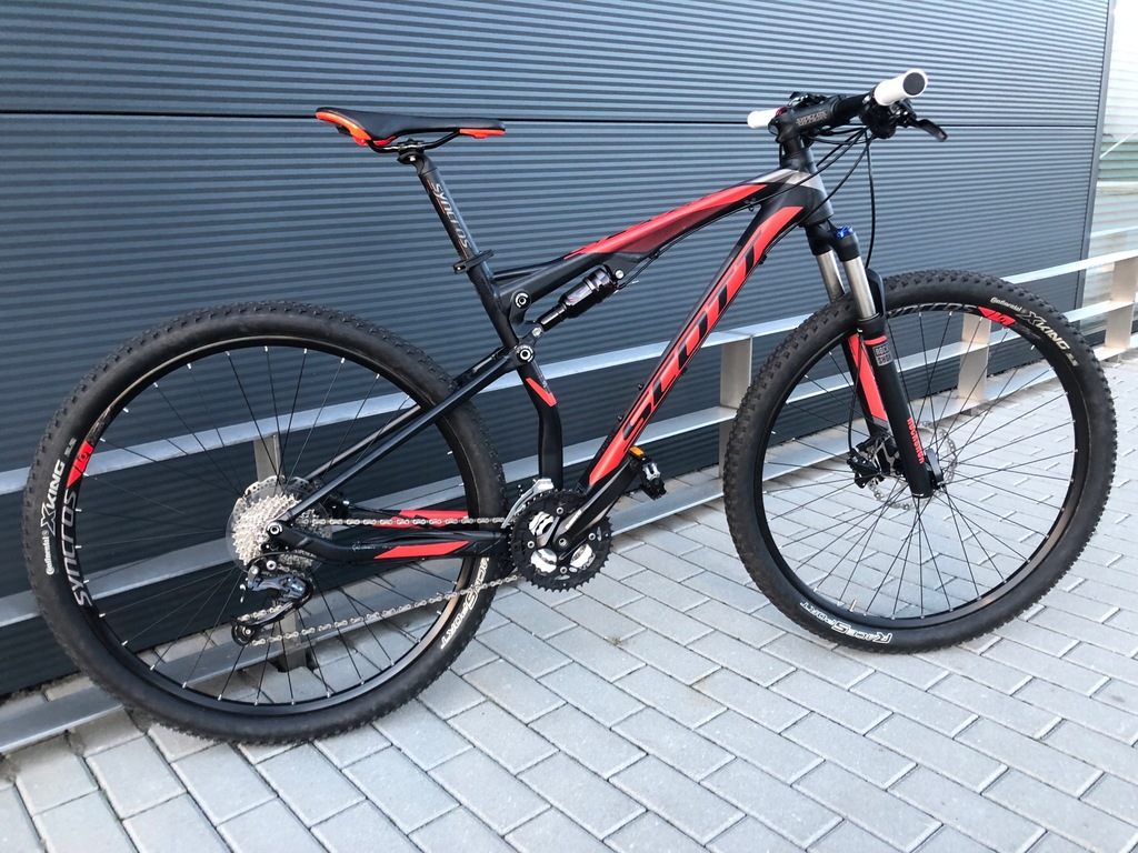 scott spark vs specialized epic