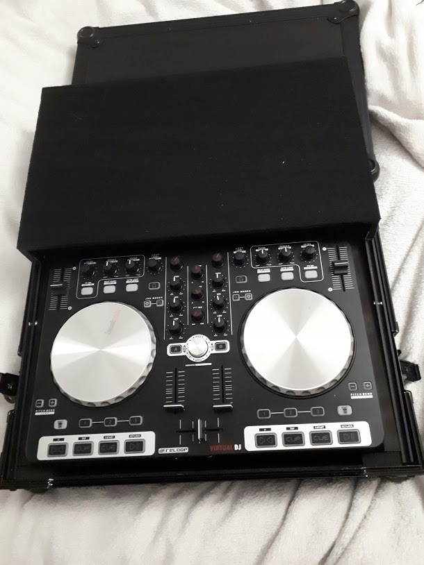 Kontroler Dj Reloop Beat Mix 2 + case w cenie