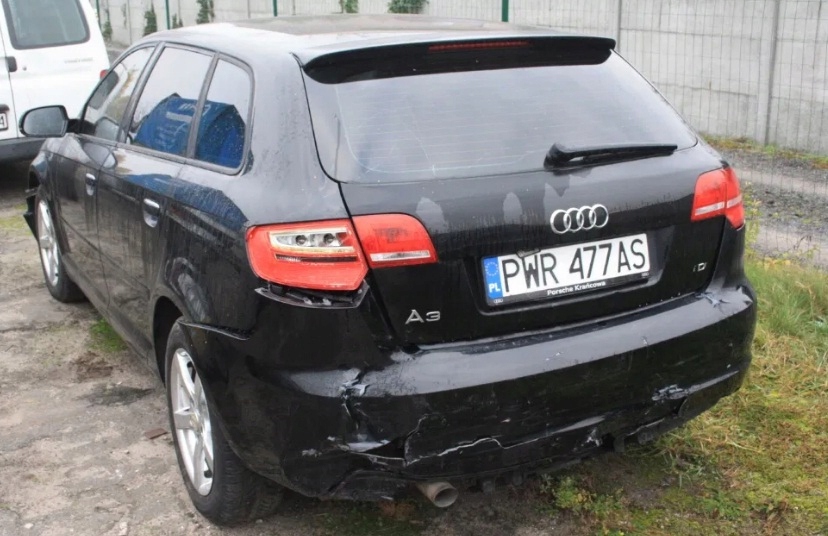 Купить Audi A3 8P поднимает Sportback 2010 года после столкновения: отзывы, фото, характеристики в интерне-магазине Aredi.ru