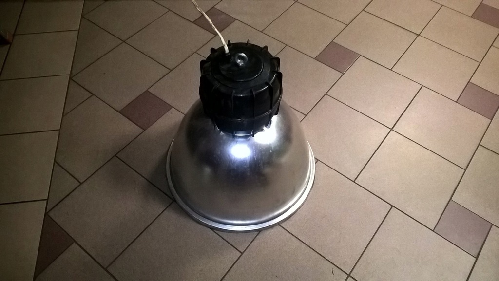 Oprawa lampa przemysłowa warsztatowa