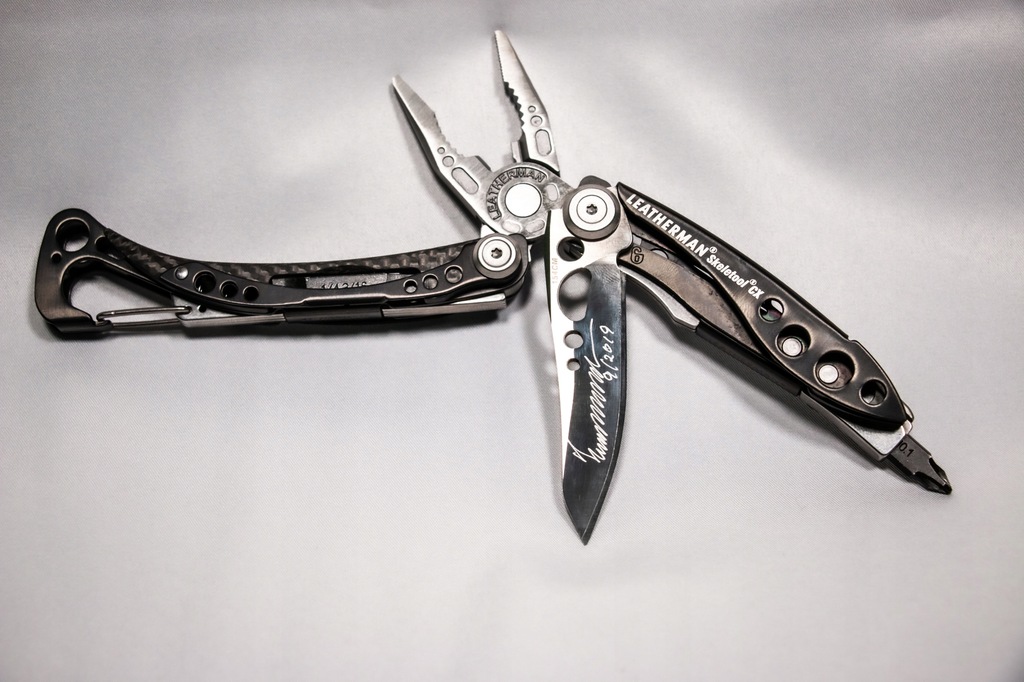 Multitool Leatherman Skeletool CX z grawerem 11188285025 oficjalne