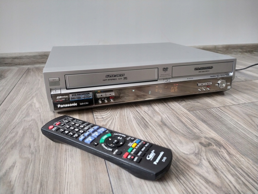 パナソニック DVDレコーダー VHS一体型 DMR-E75V Panasonic DMR-E75V DVDレコーダー VHSビデオデッキ Amazon