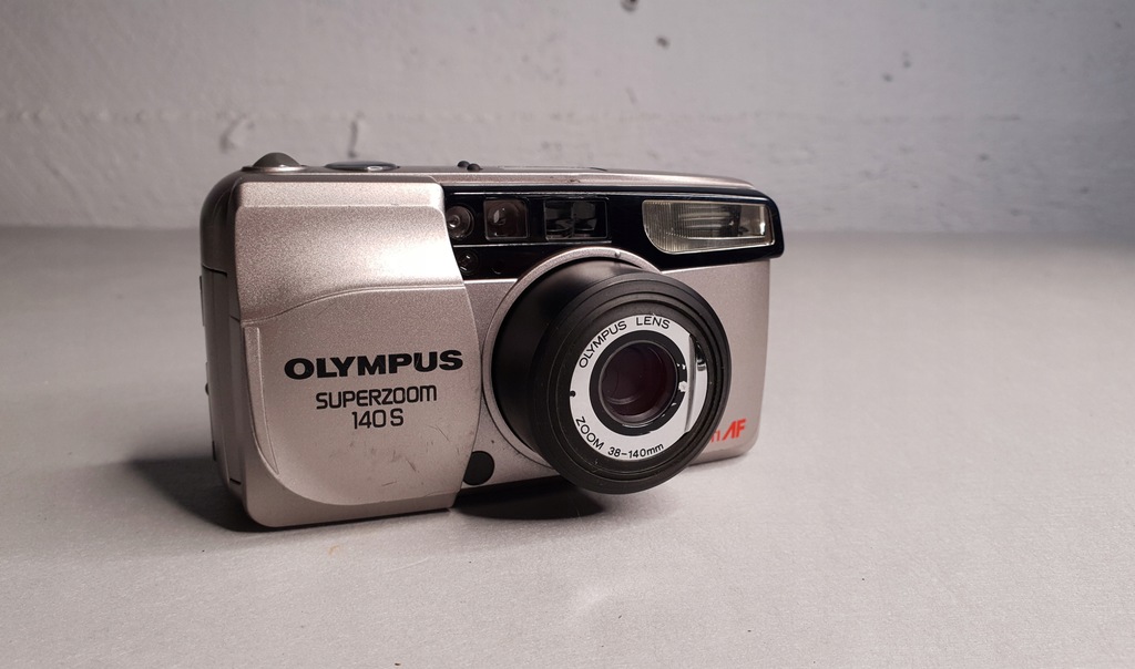 Olympus Superzoom 140 S - 38-140mm