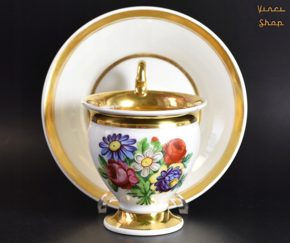 Filiżanka w stylu empire kwiaty bukiet 19 w.