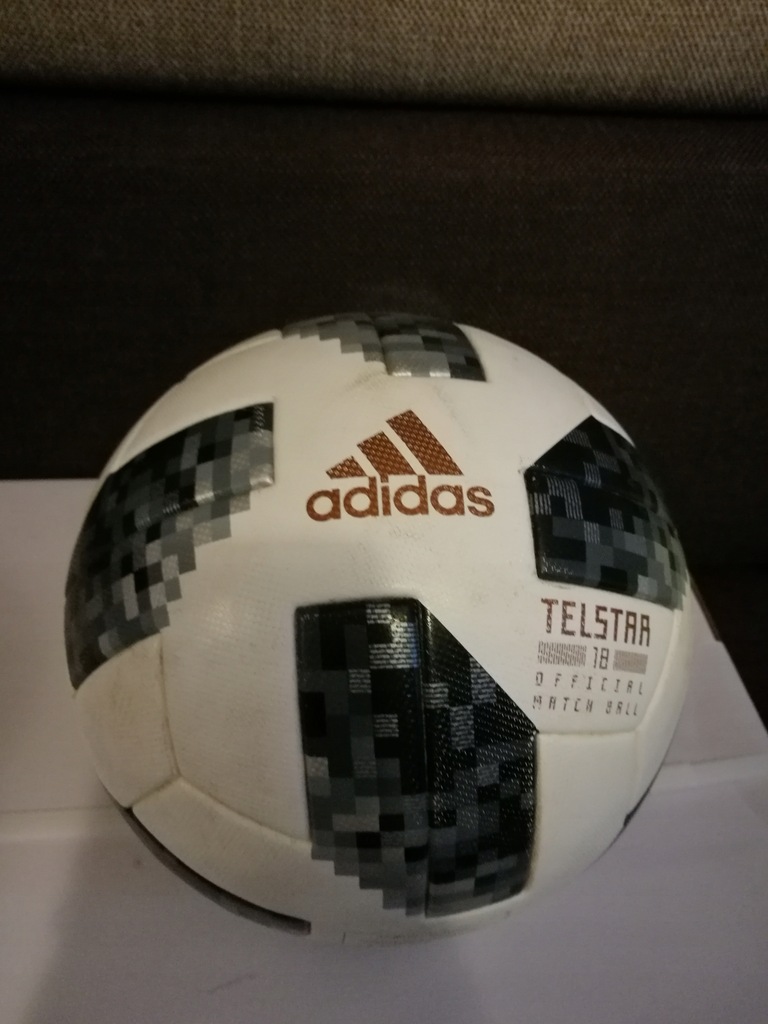 Piłka z meczu Ekstraklasy 2017/2018 Adidas