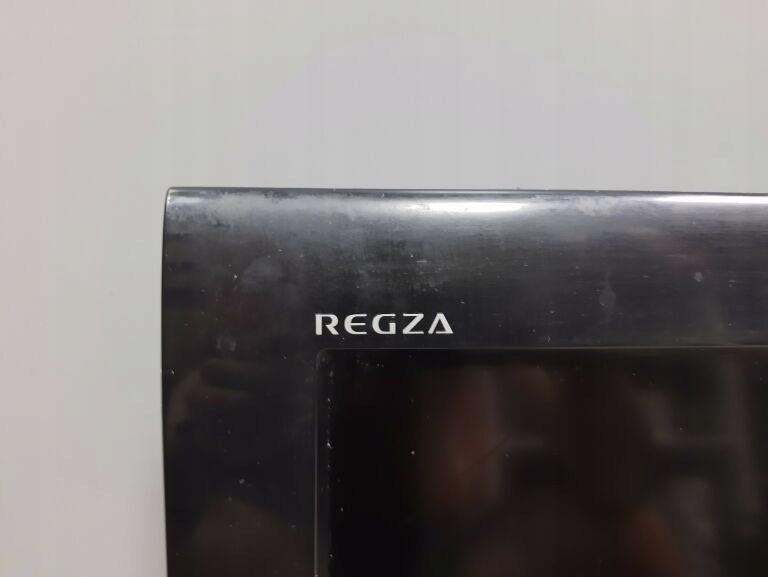 TV TOSHIBA BEZ PODSTAWY USZKODZONY