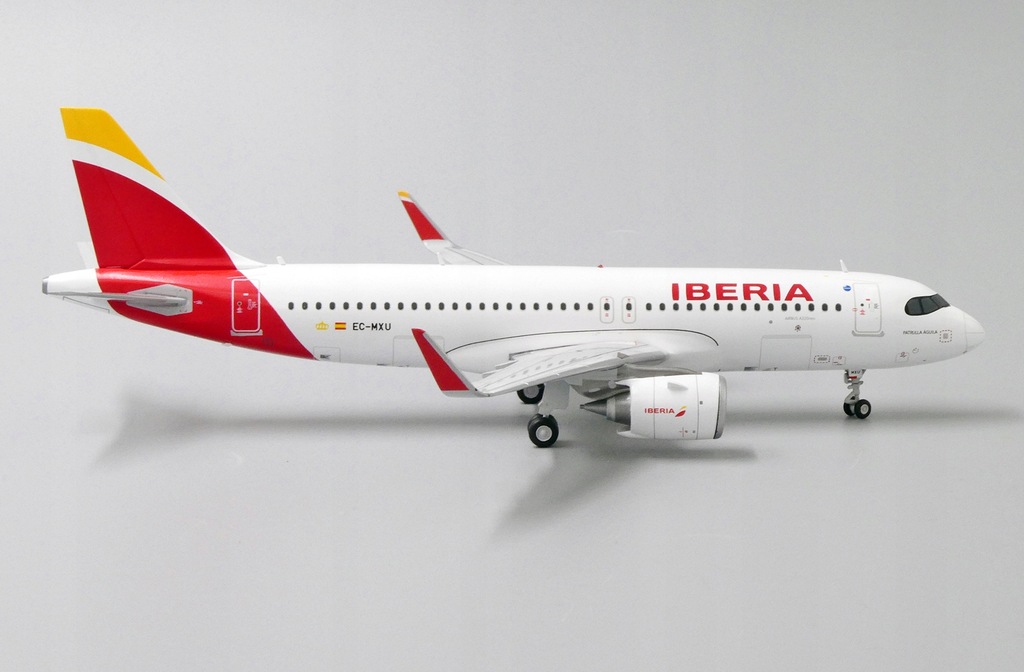 Купить Модель самолета Airbus A320neo Iberia 1:200: отзывы, фото, характеристики в интерне-магазине Aredi.ru