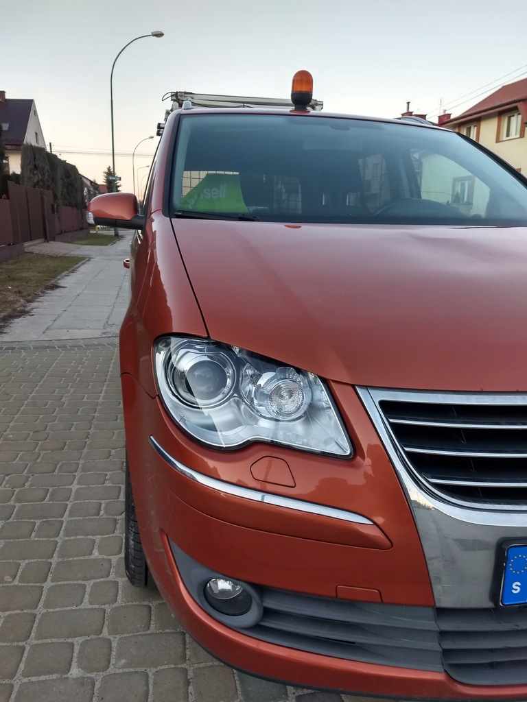 VW Touran 2.0 HIGHLINE 7 osobowe orginał /pod LPG